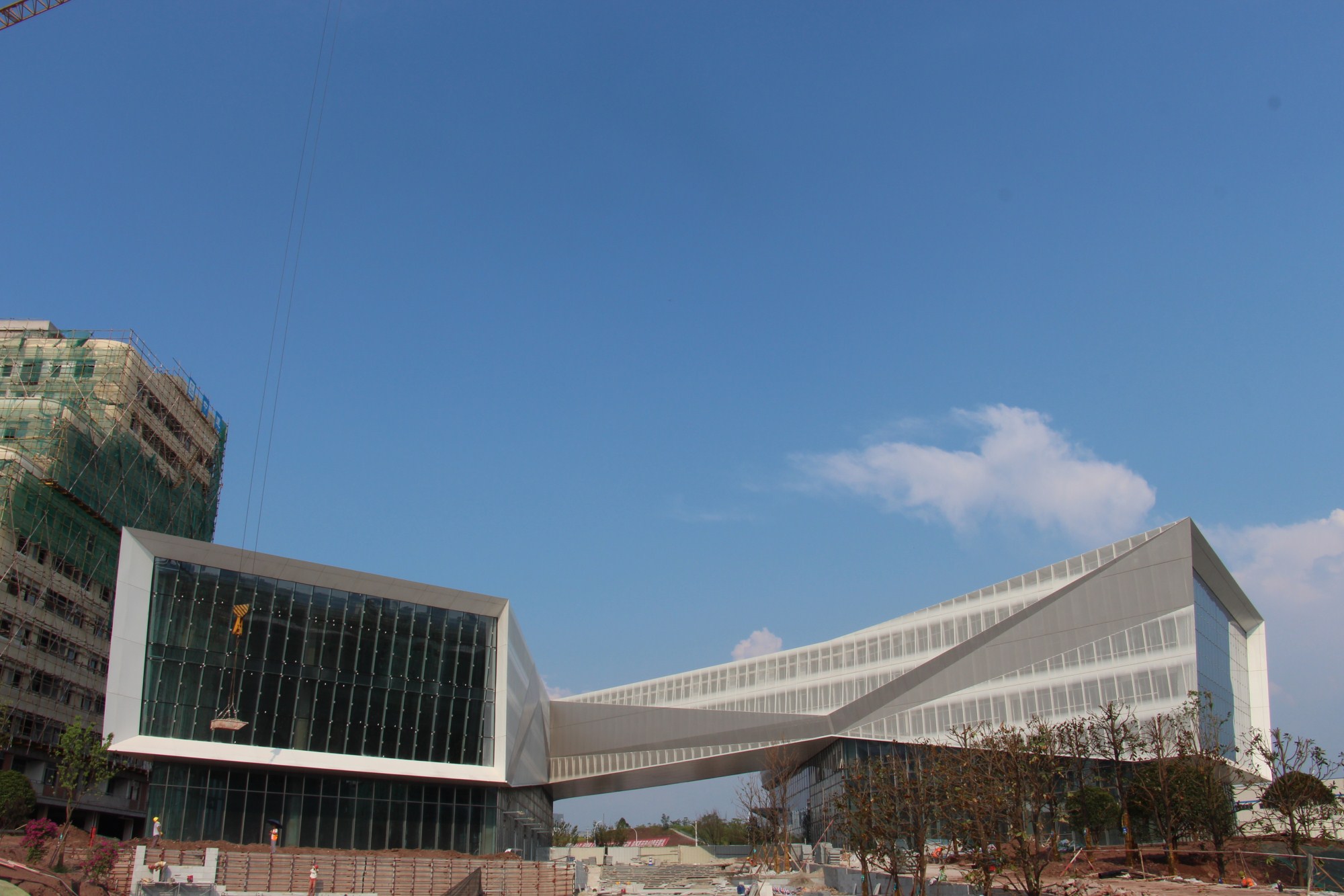 图3：建成后的深广展览馆_副本.jpg