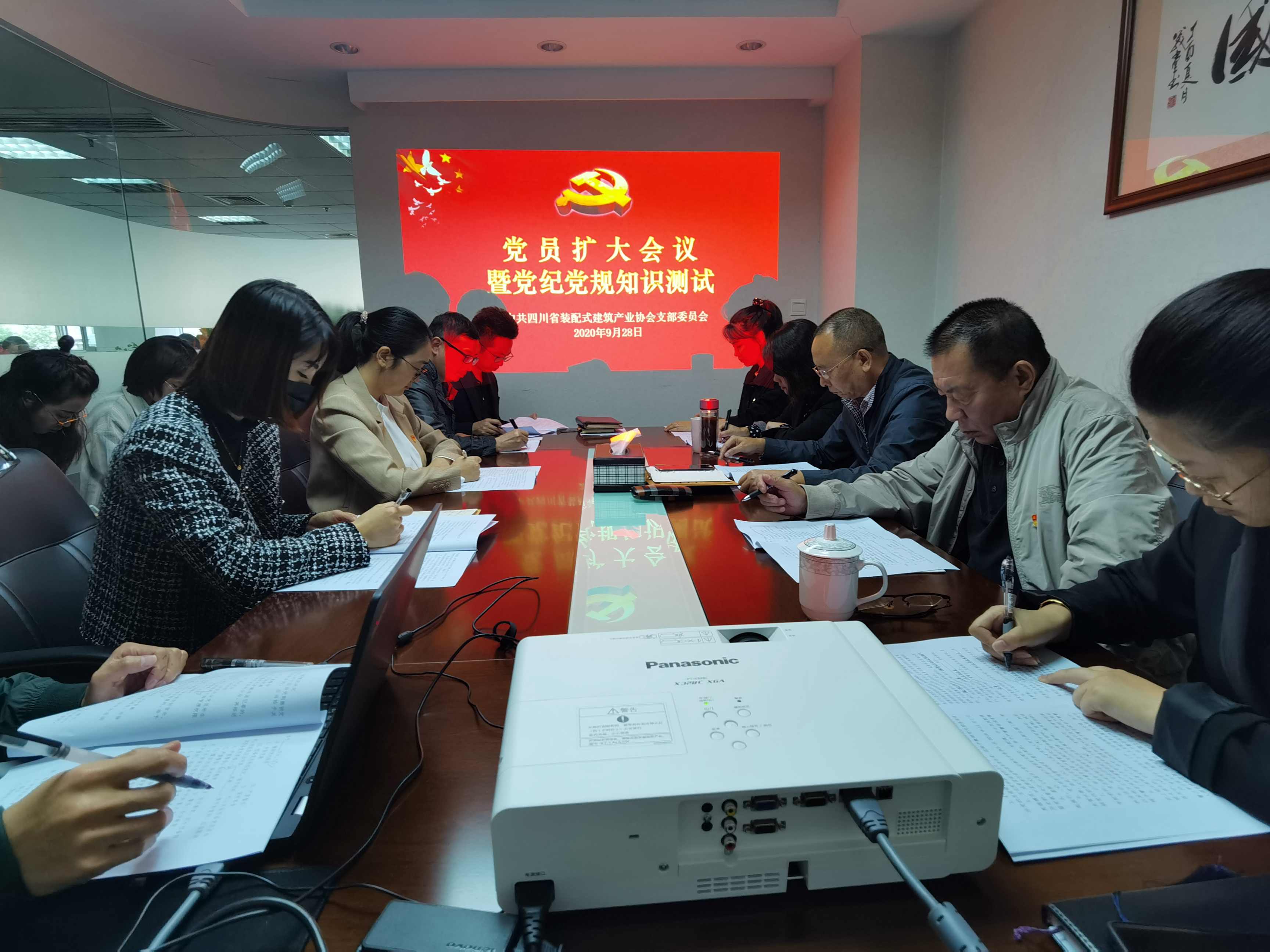 71552466deee0c01bc191024f87f82d_副本.jpg