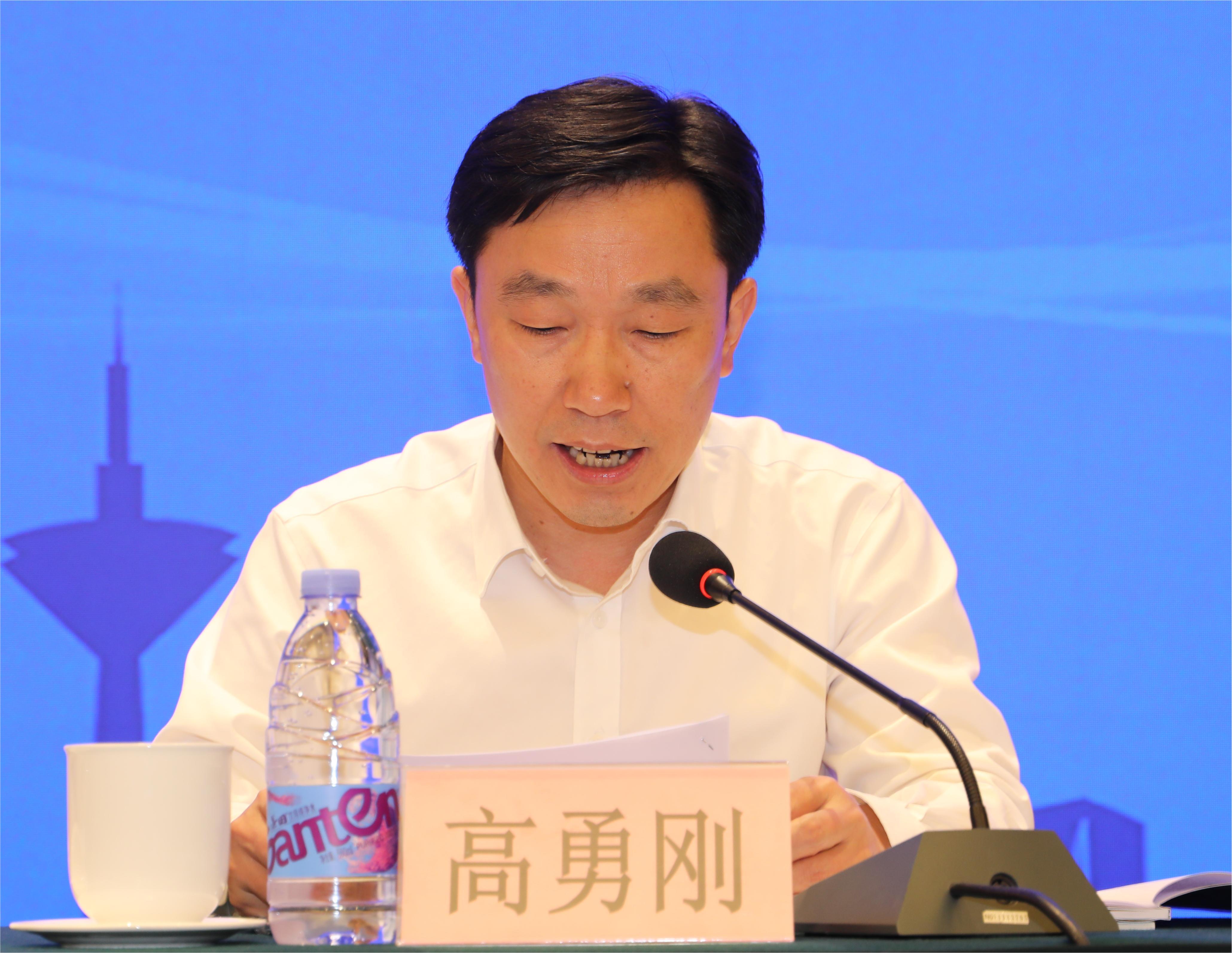 高勇刚（C）_new.JPG